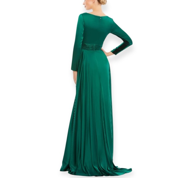 IEENA FOR‎ MAC DUGGAL Long Sleeve Ruched Waist A-Line Gown Style #55245 - size 6 - Picture 3 of 11